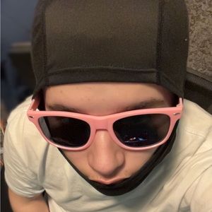 Meet your Posher, Tay